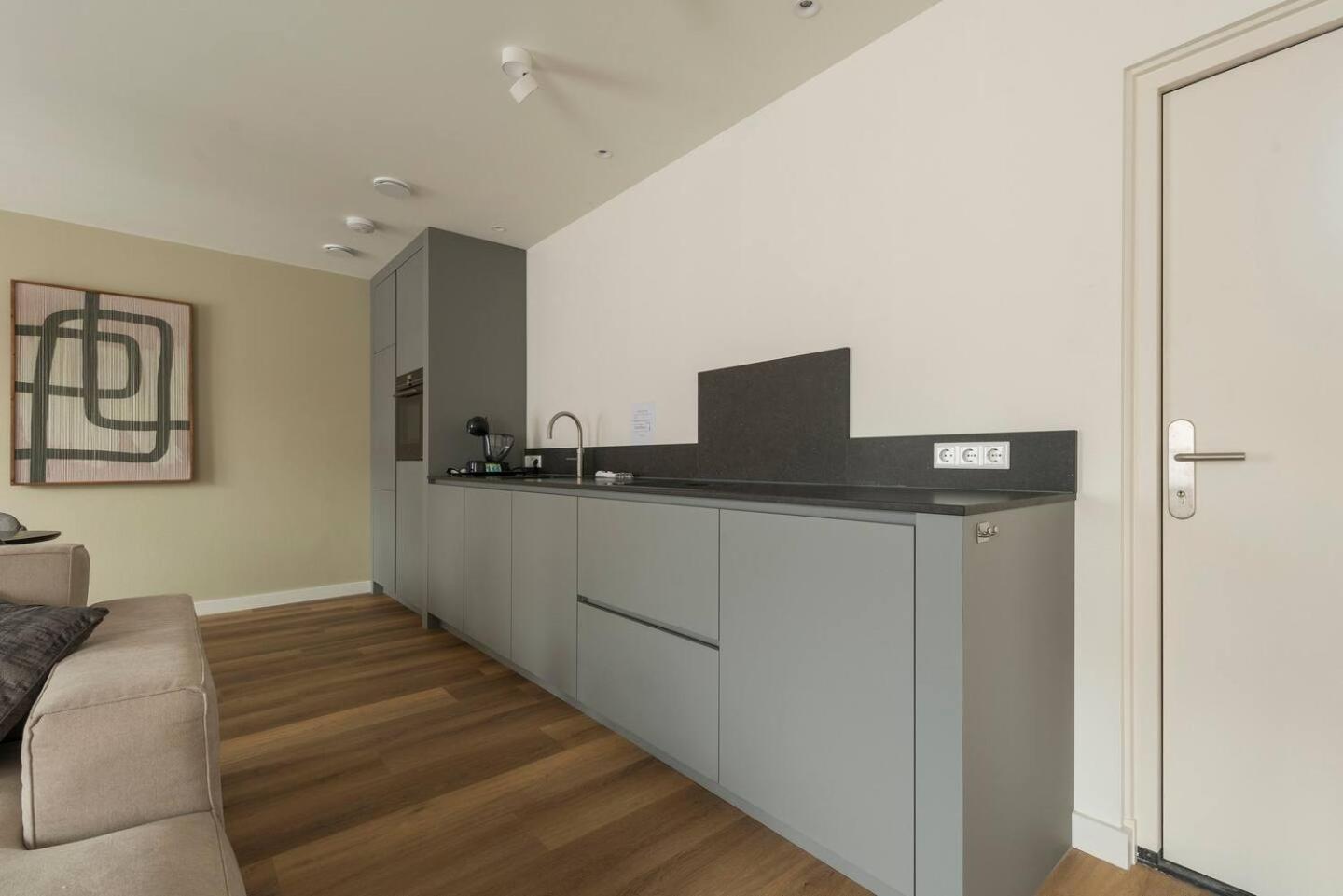 New Apartment In City Centre Large ออร์สชอท ภายนอก รูปภาพ