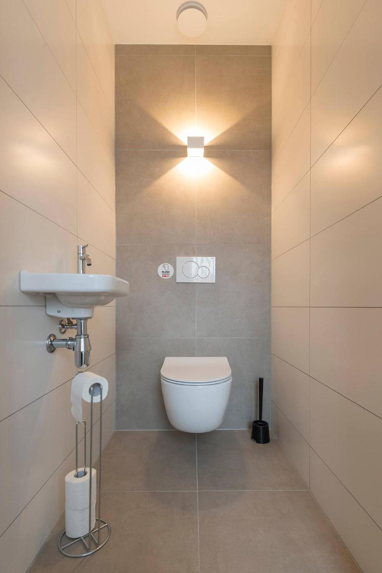New Apartment In City Centre Large ออร์สชอท ภายนอก รูปภาพ